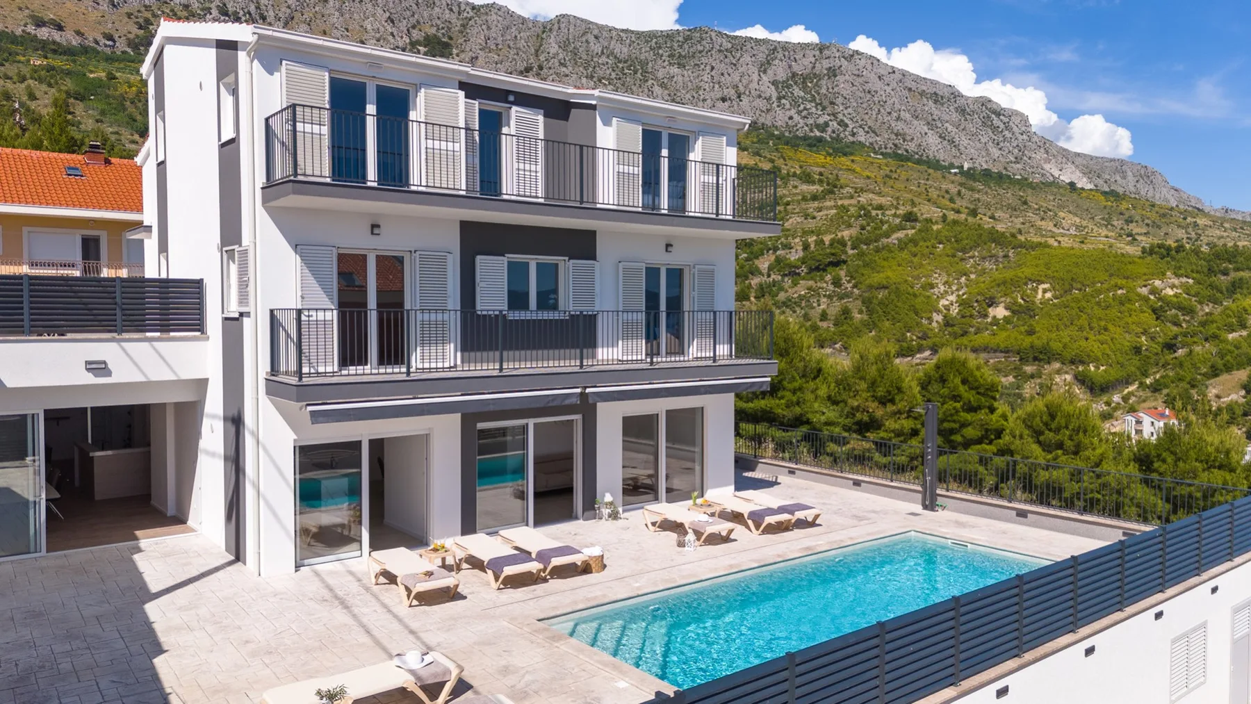 Villa MI
