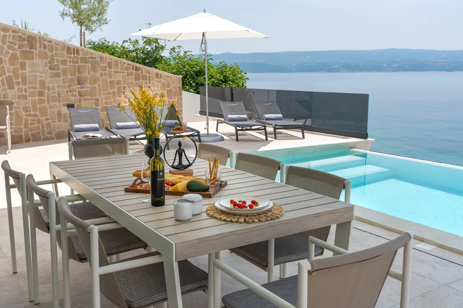 Seafront Villa Nina