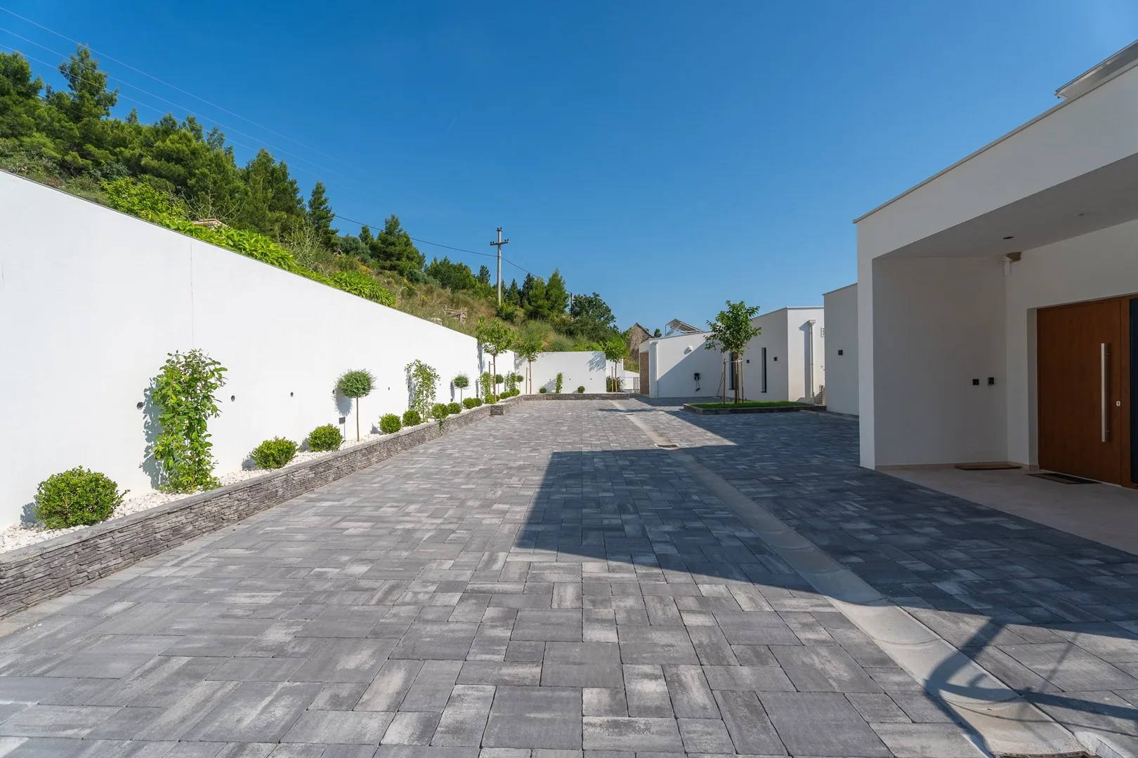 Seafront Villa Nina