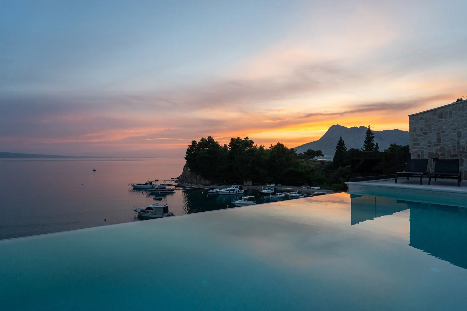 Seafront Villa Nina