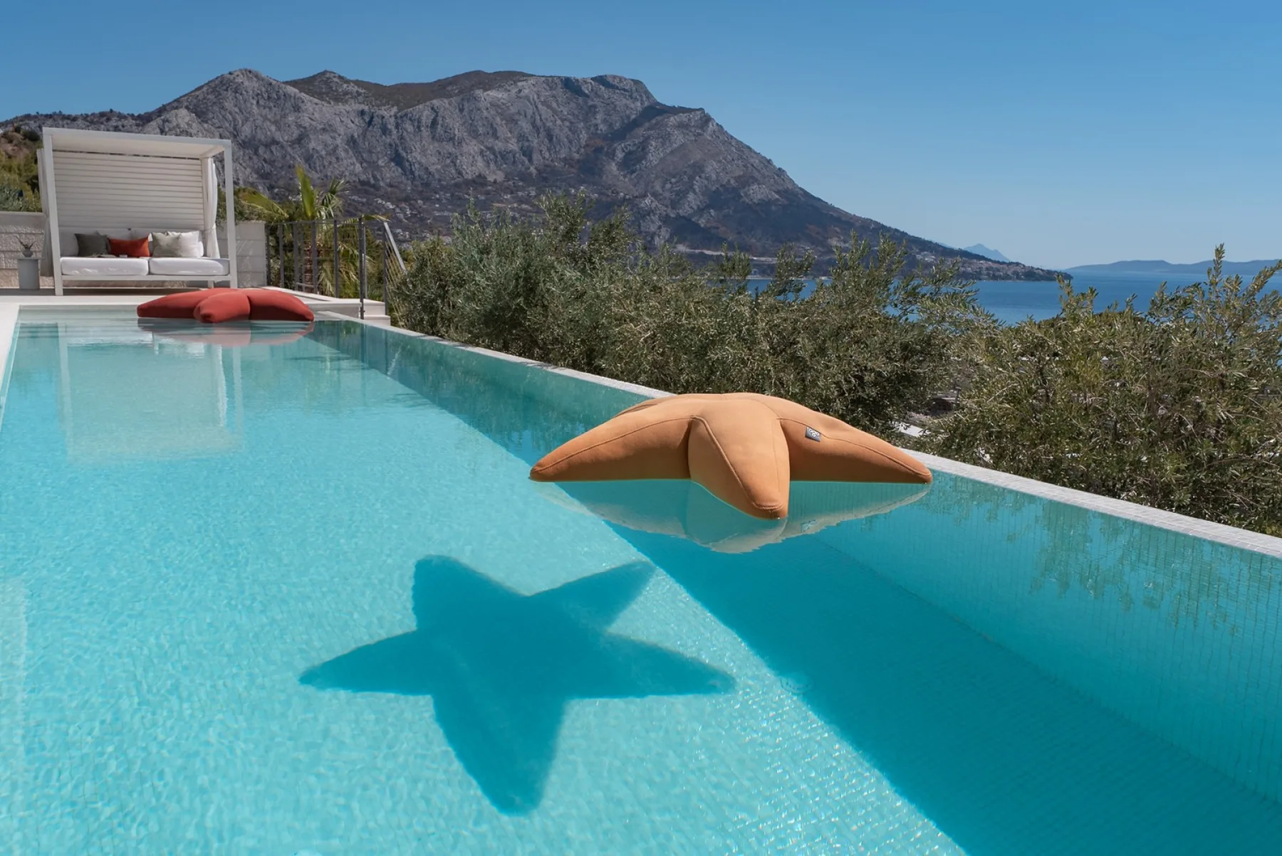 Luxury Villa Andoris