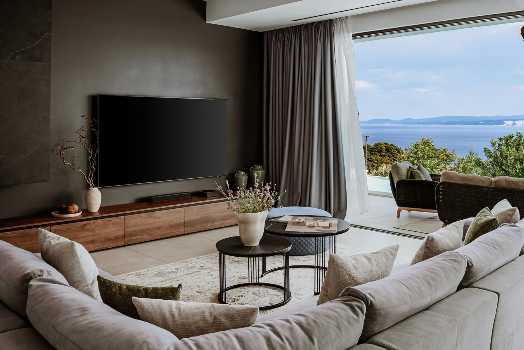 Luxury Villa Andoris