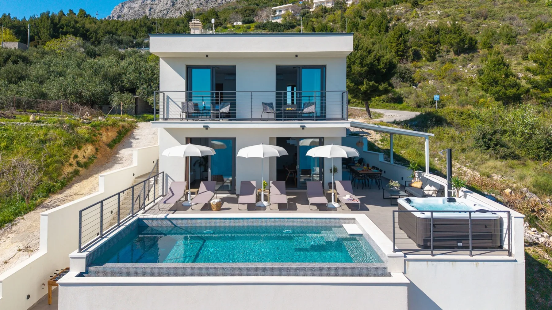 Seaview Villa Aria