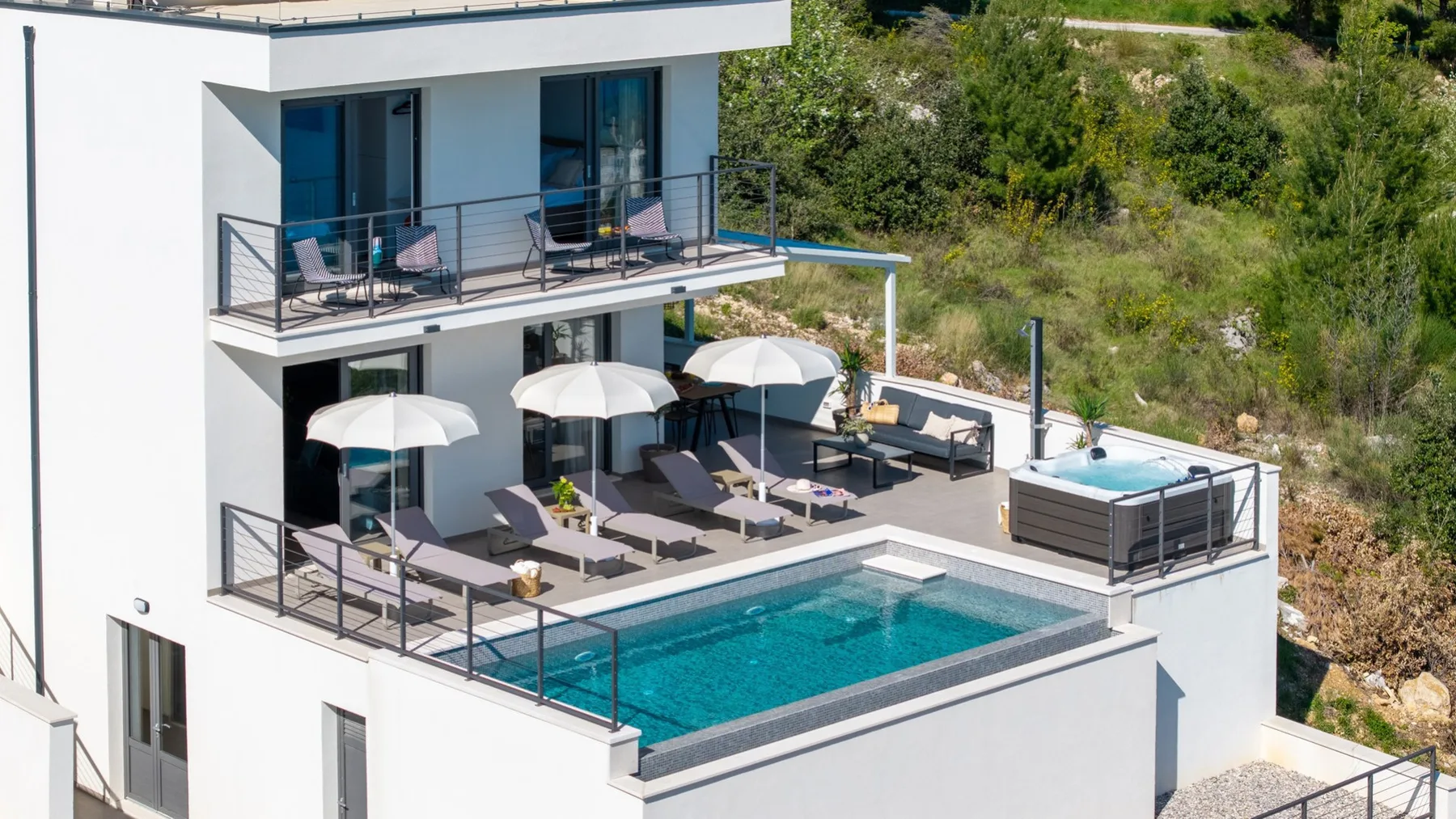 Seaview Villa Aria