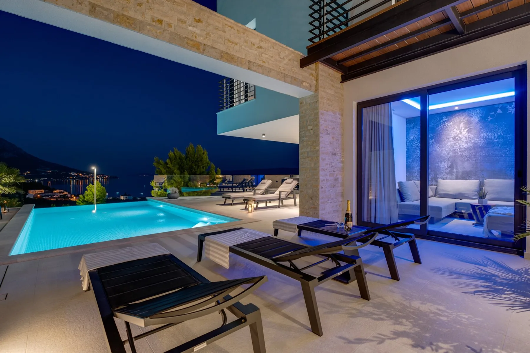 Luxury Villa Nitia