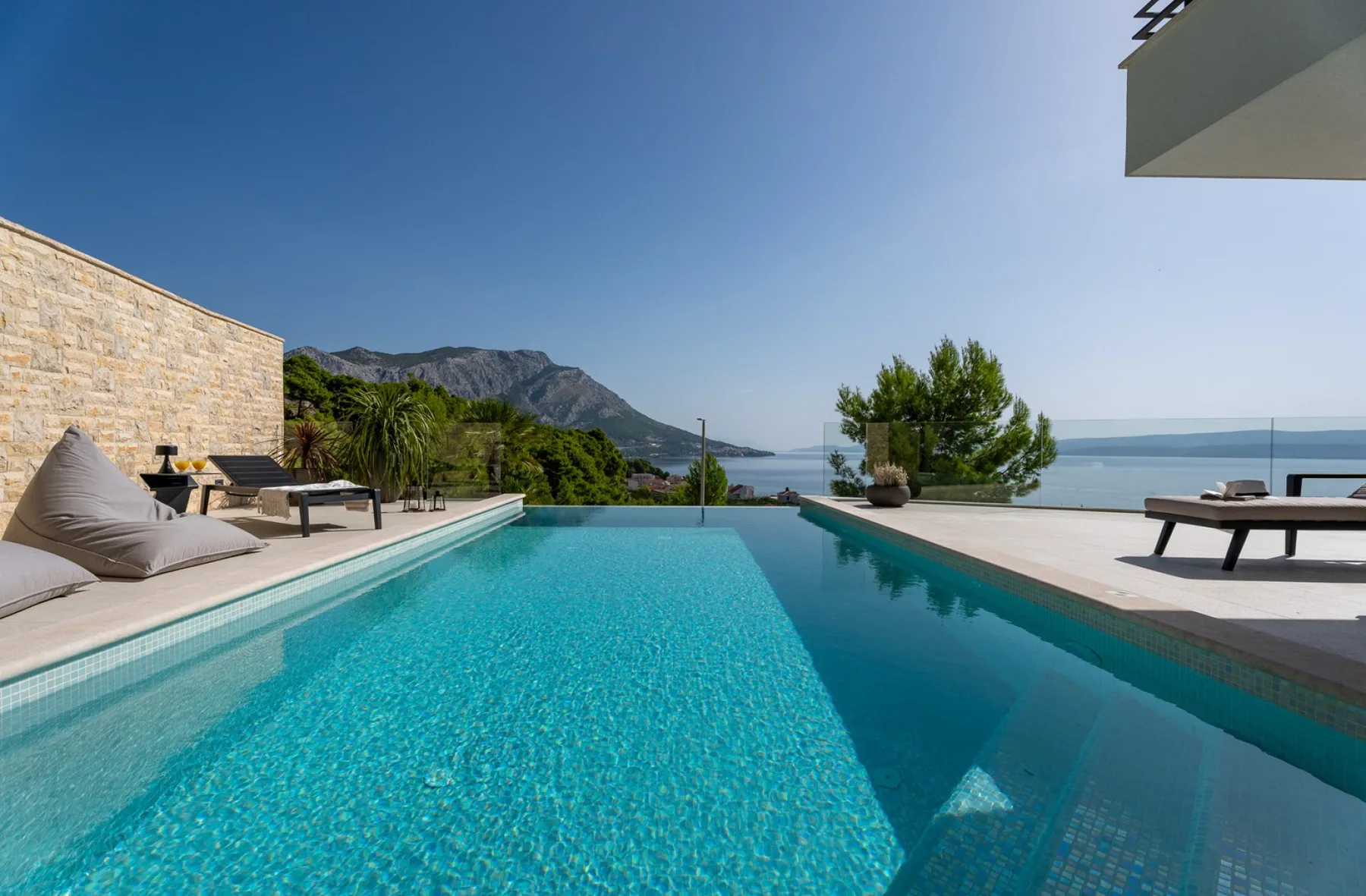Luxury Villa Nitia
