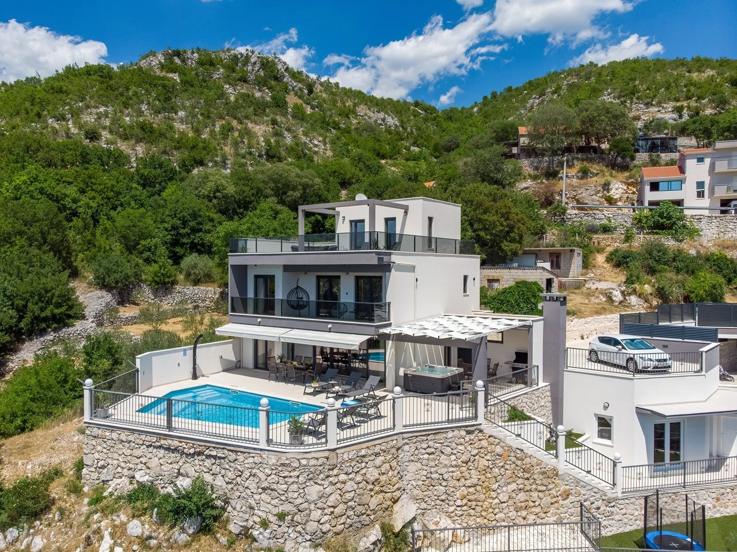 Villa Neda