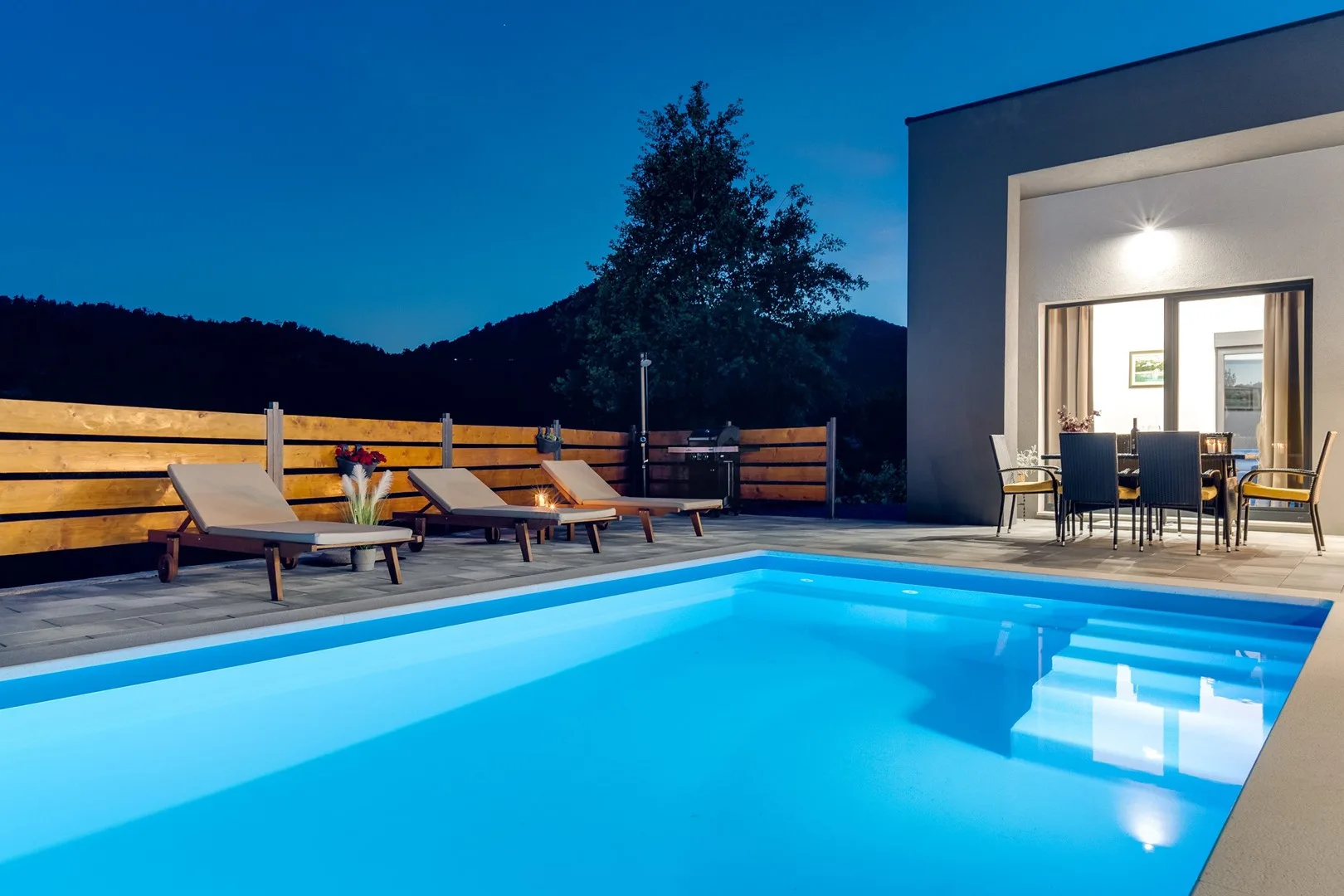 Villa Mir