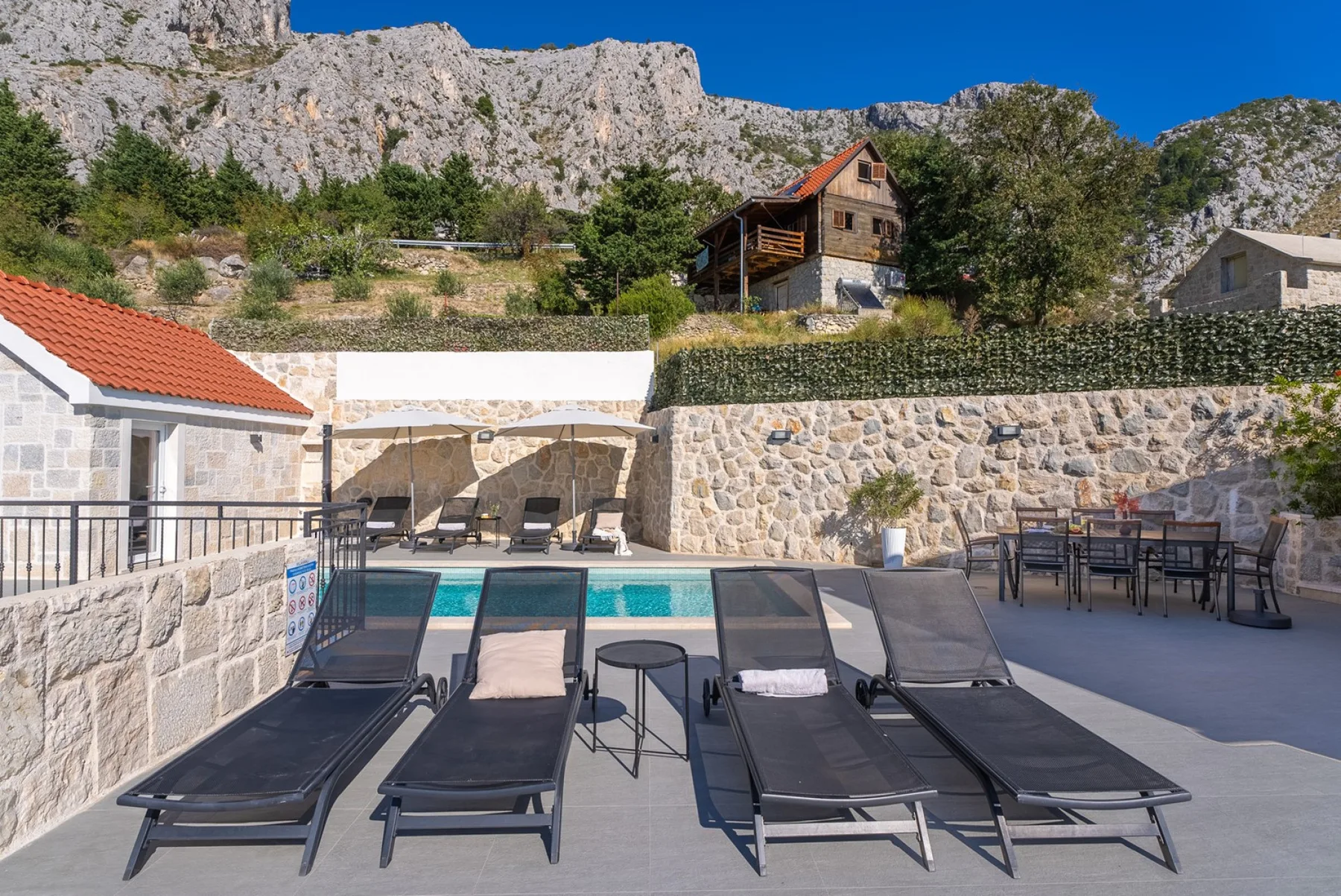 The KING (Villa Kralj)