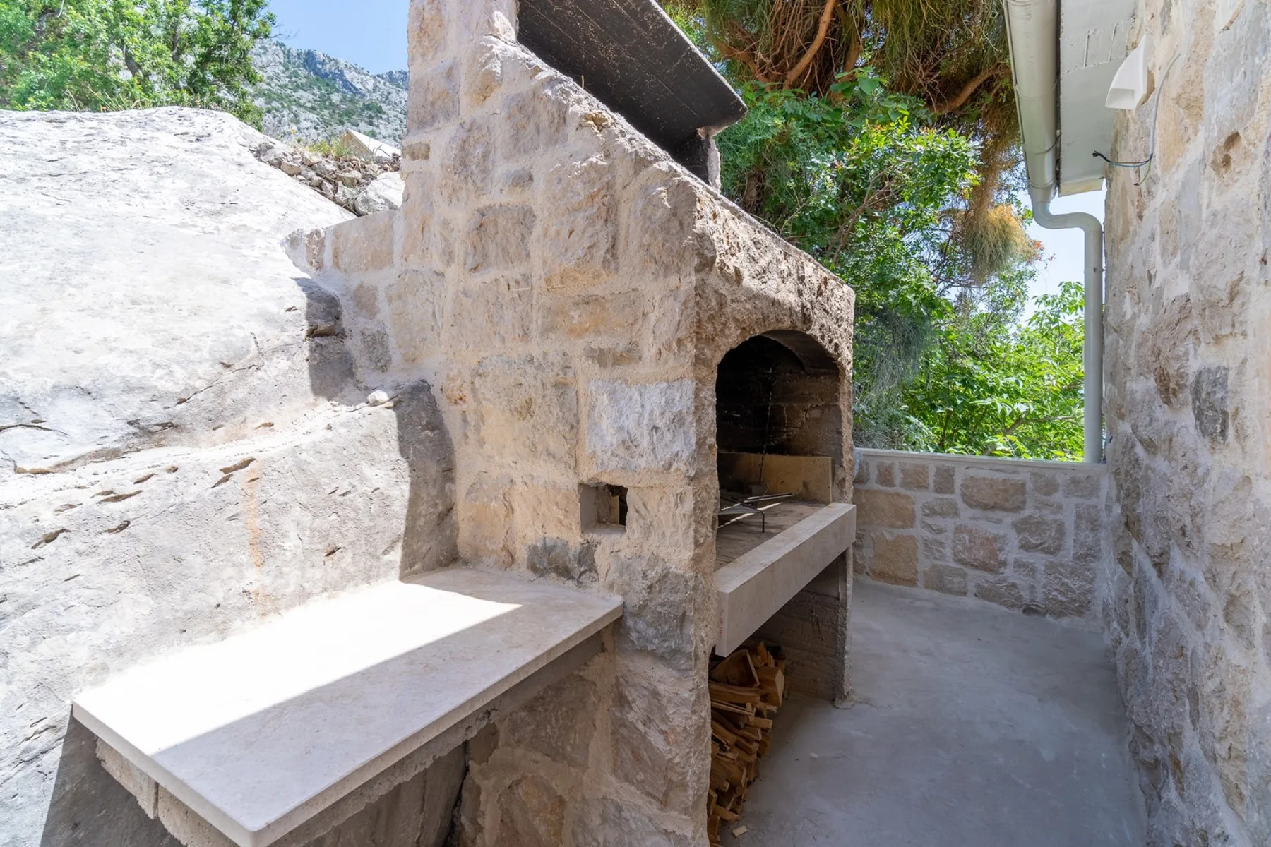 The KING (Villa Kralj)