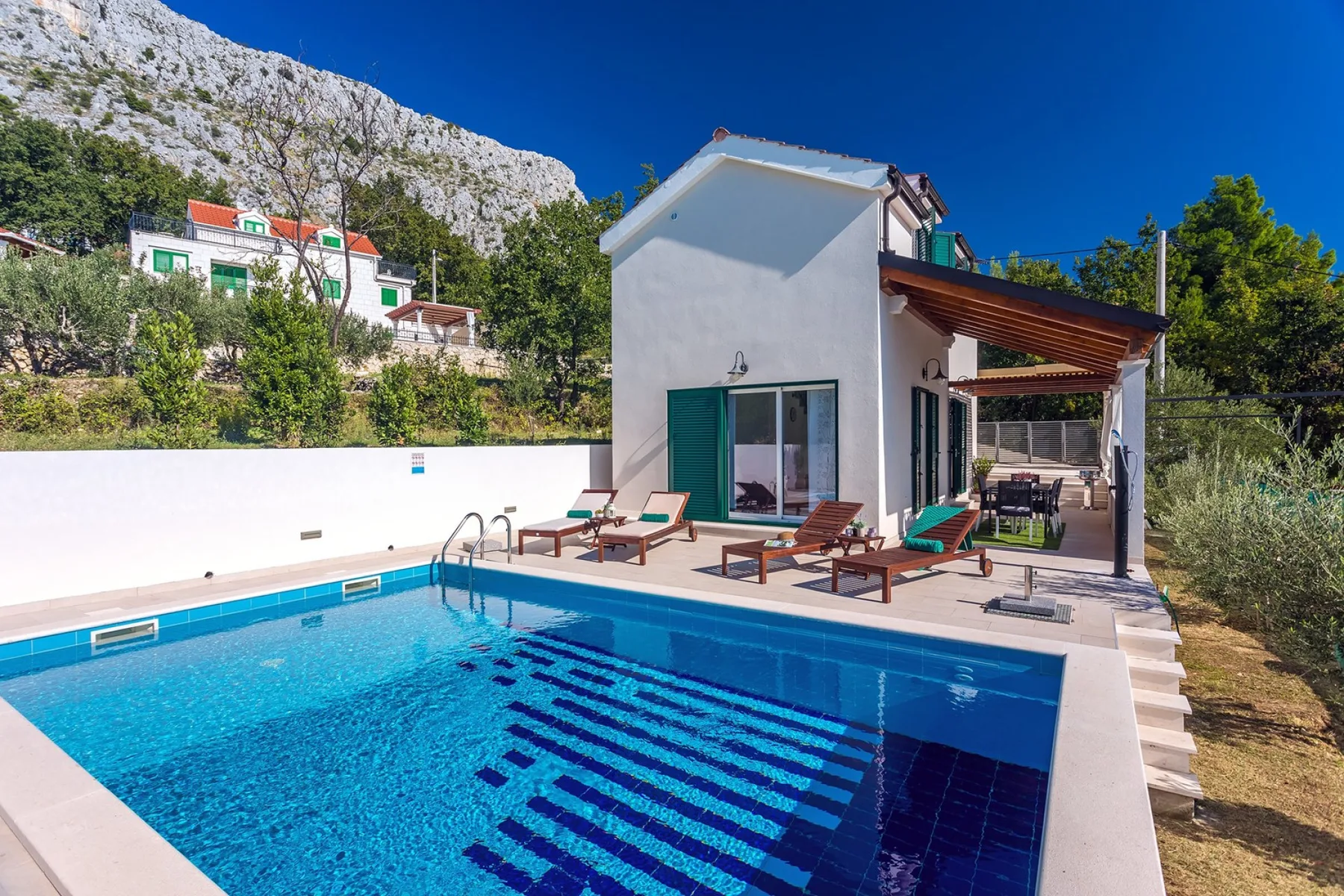 Villa Lemaro