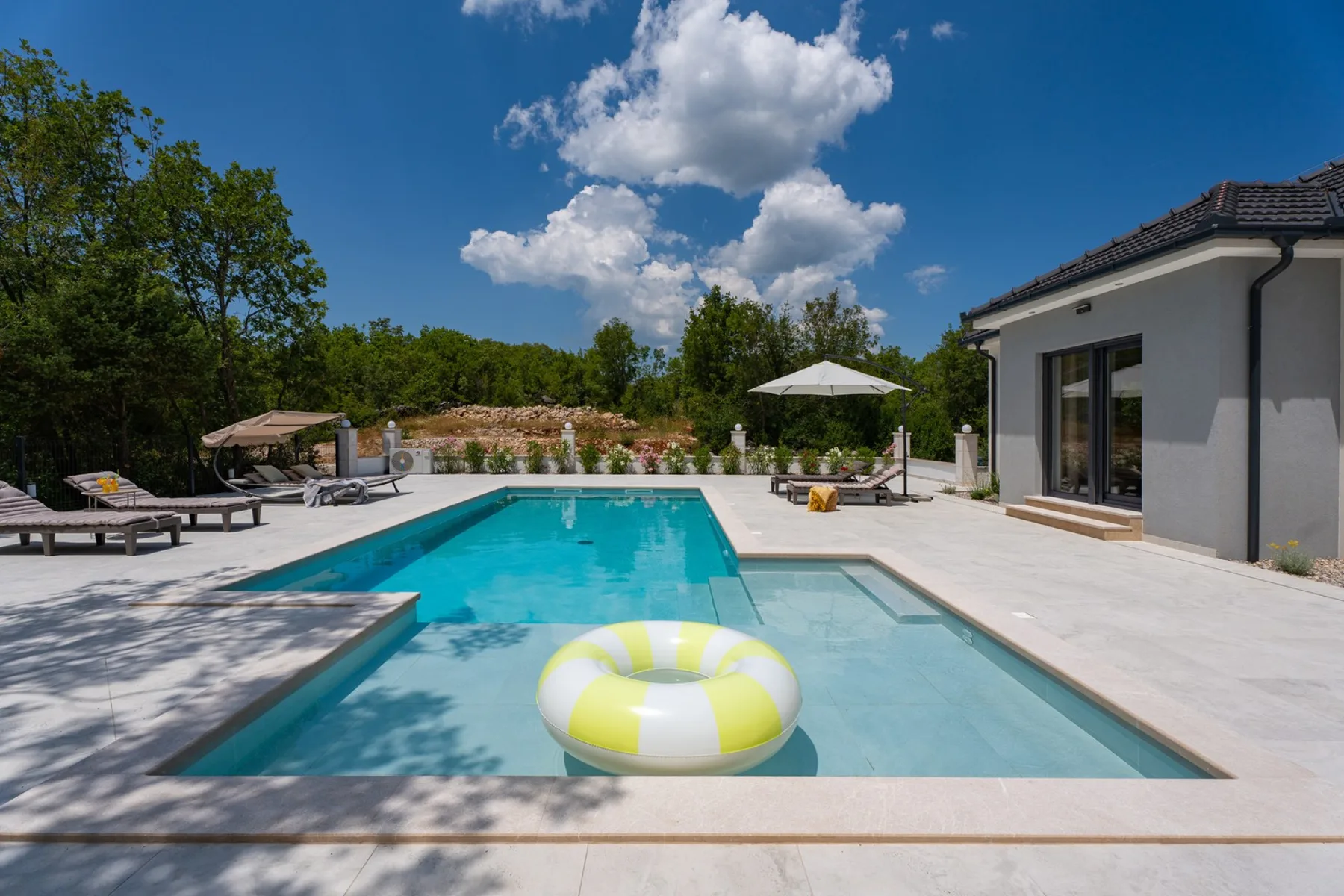 Villa Angela