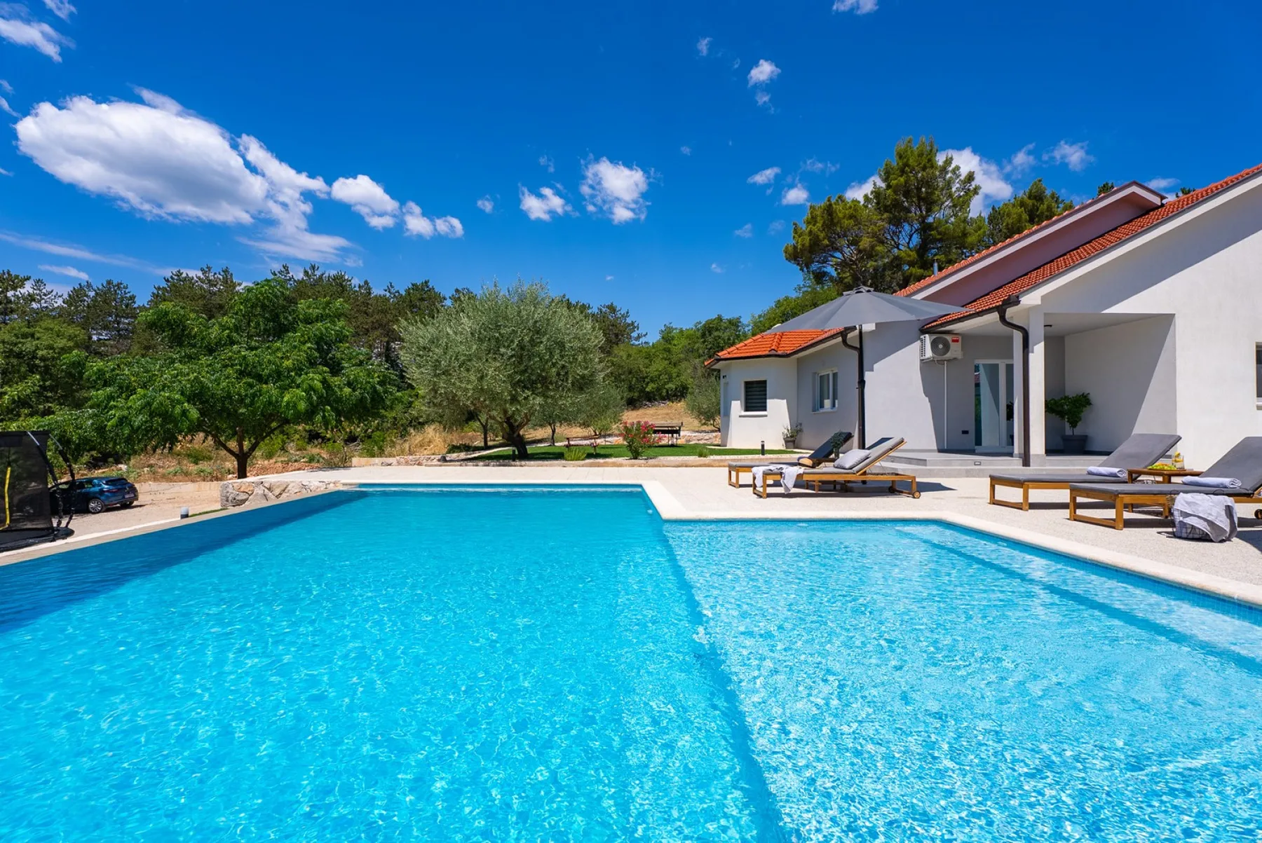Villa Green Escape