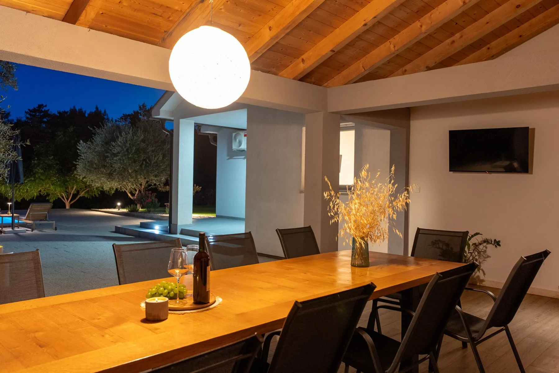 Villa Green Escape
