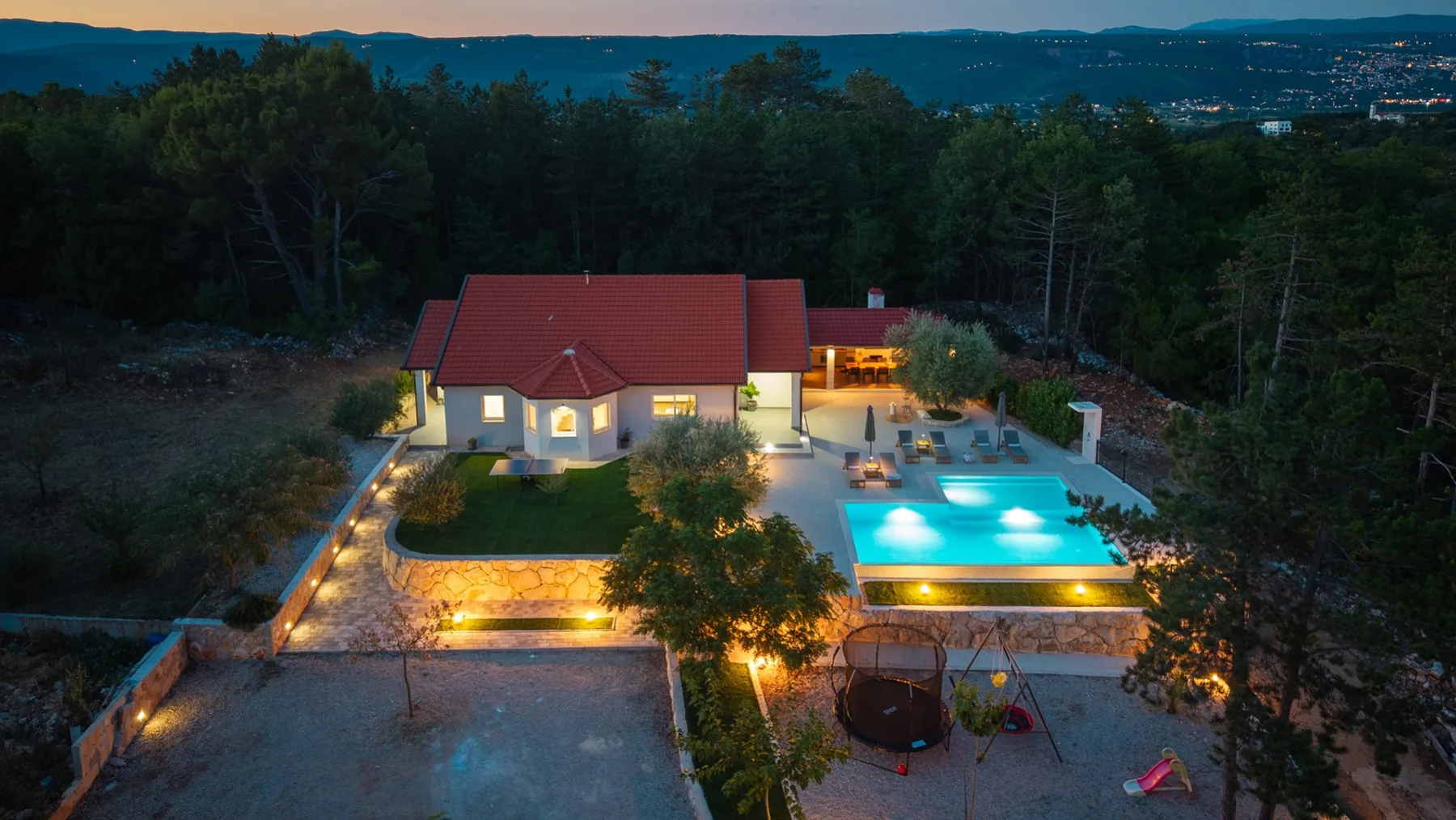 Villa Green Escape