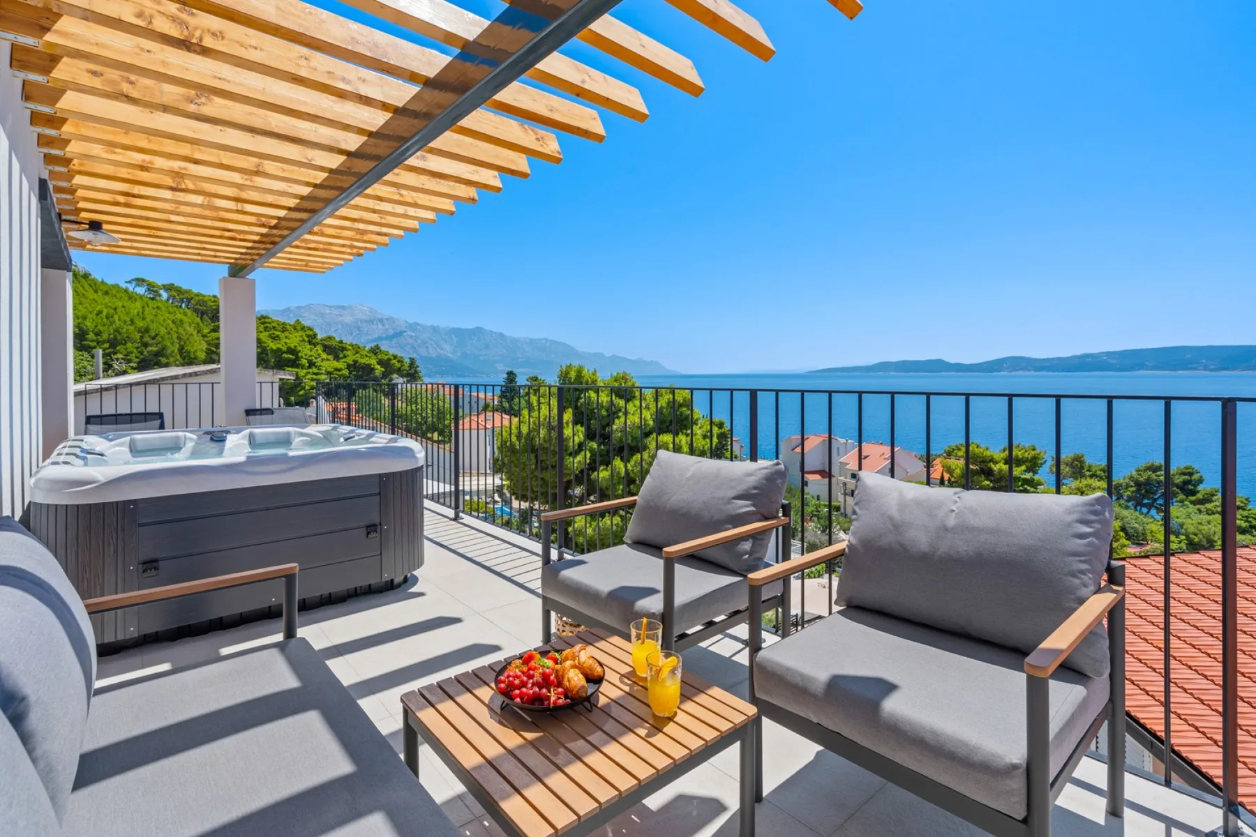 Seaview Villa Dattero