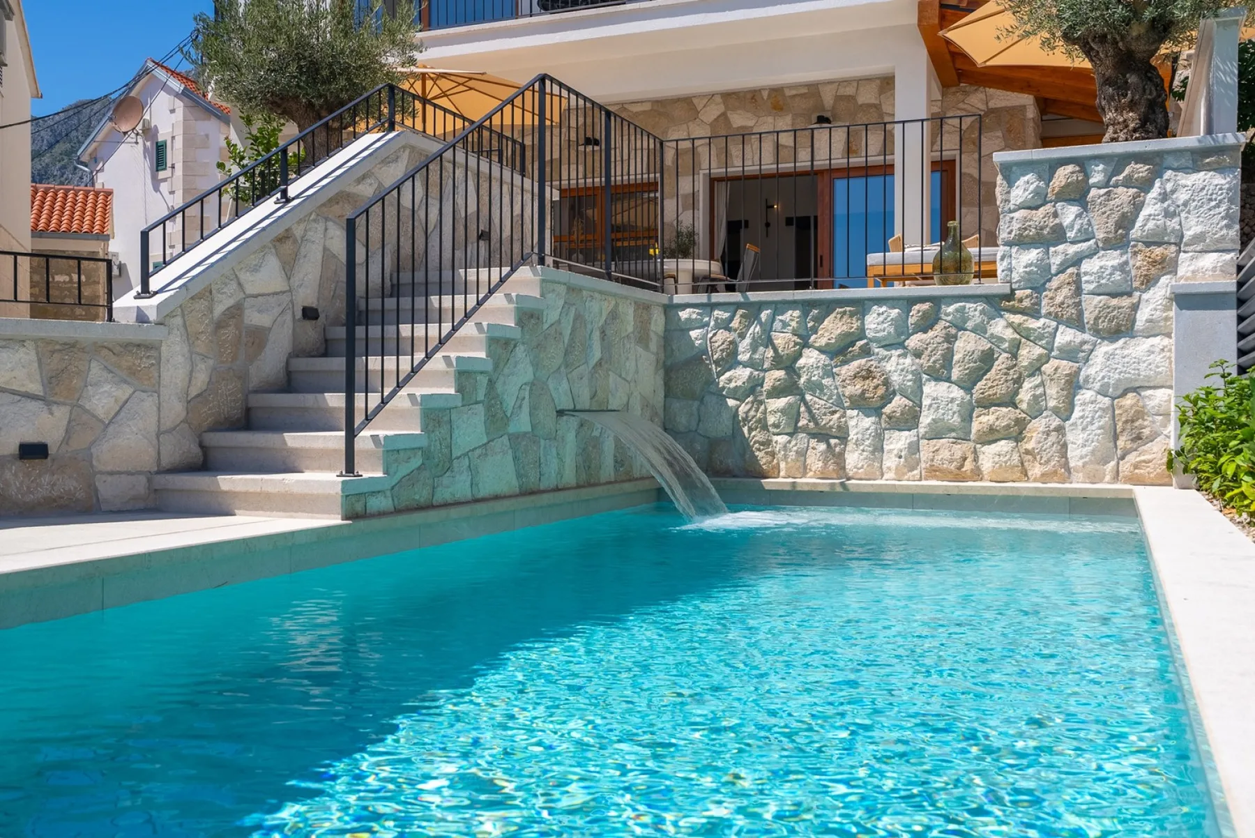 Seaview Villa Dattero