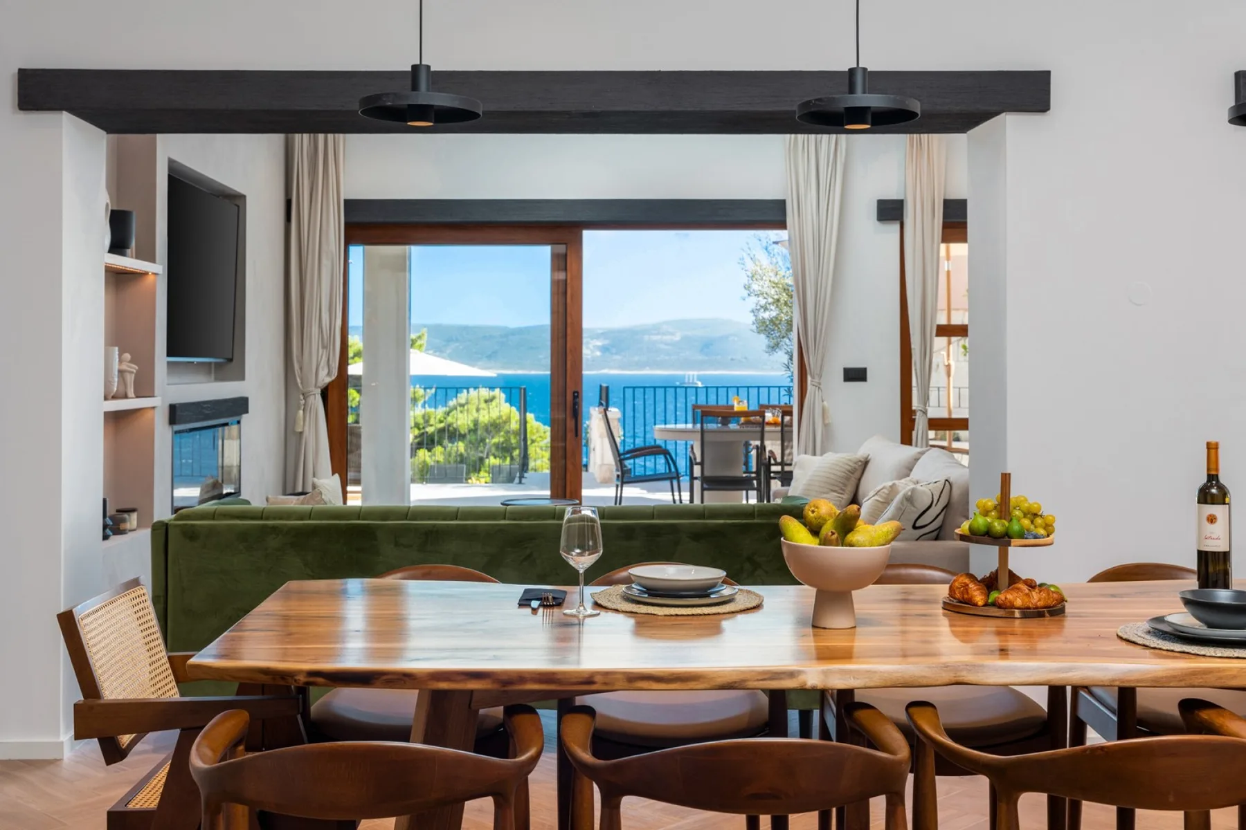 Seaview Villa Dattero