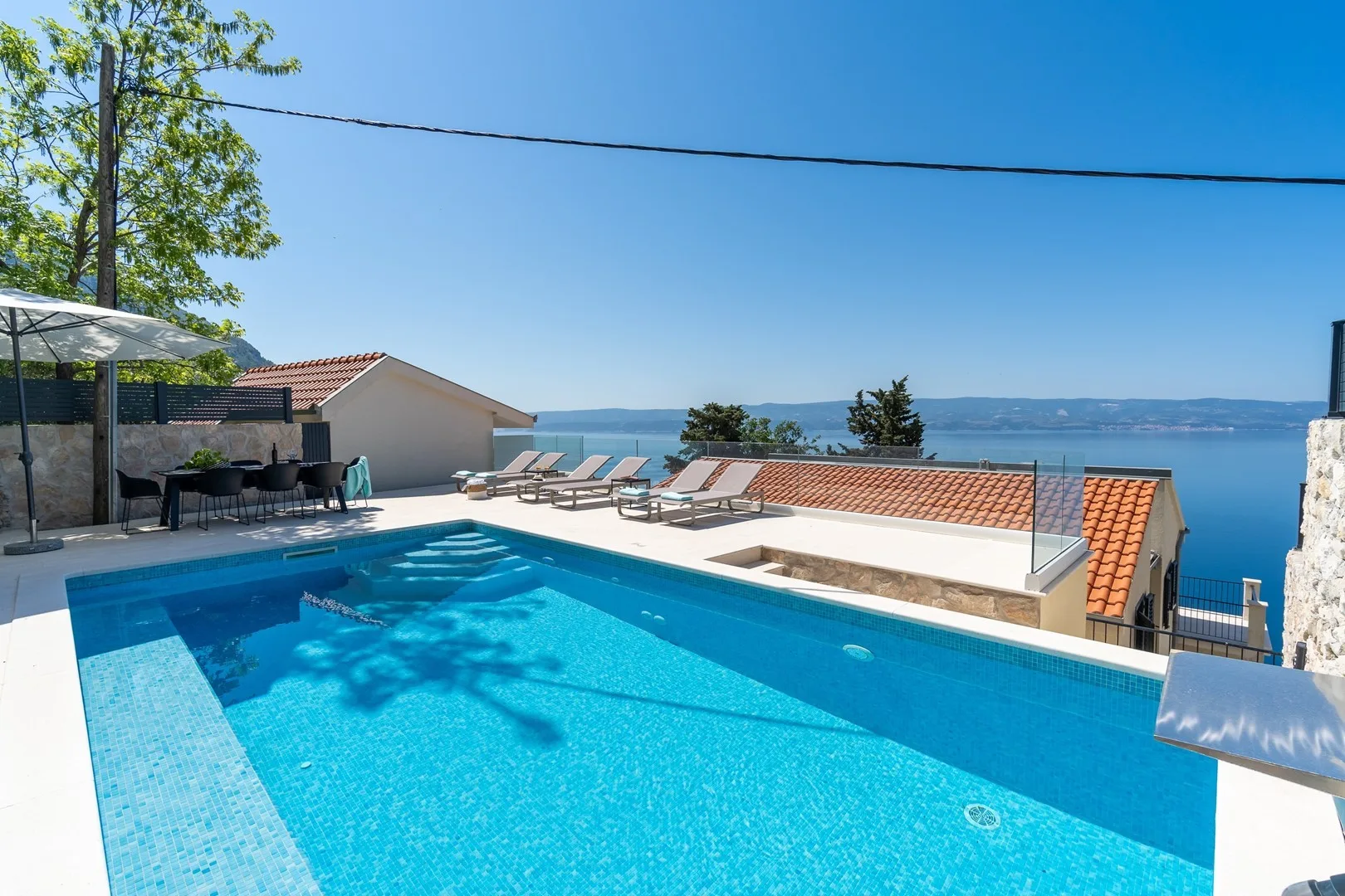 Villa Atopos
