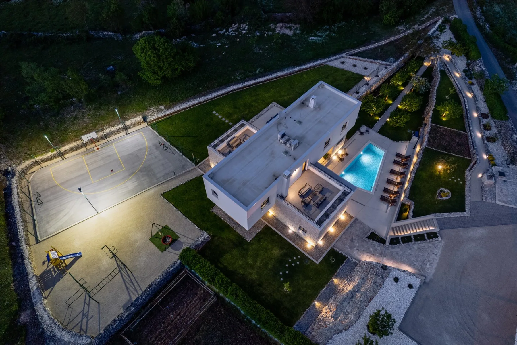 Modern Villa M30