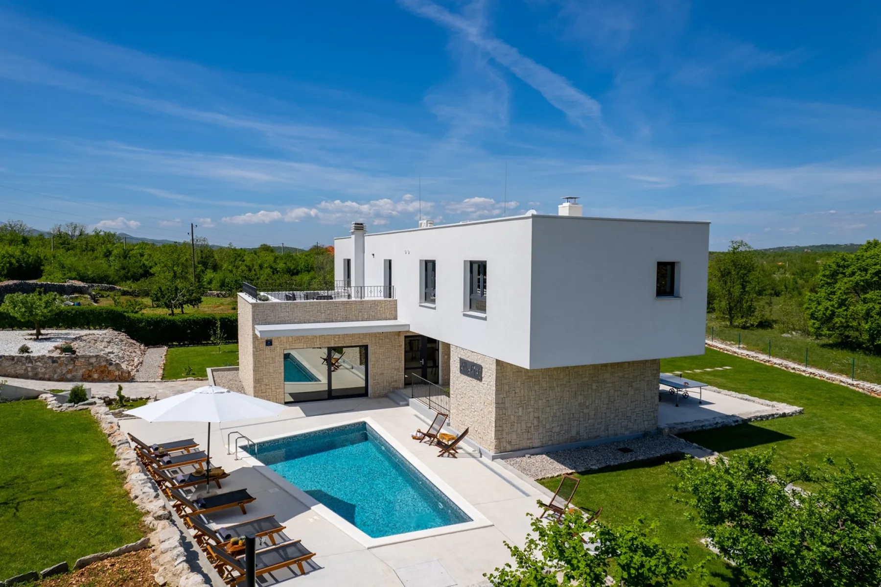Modern Villa M30
