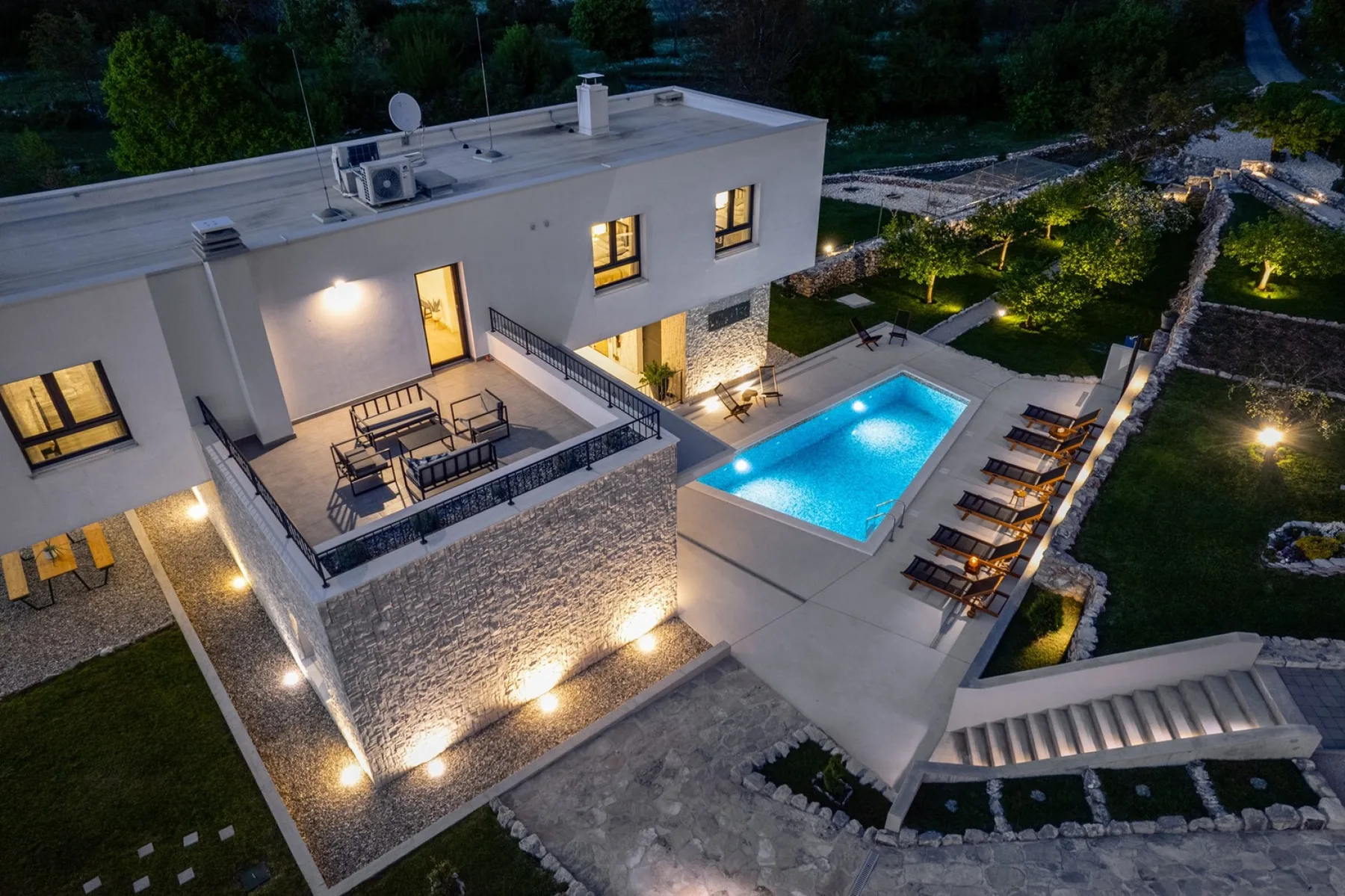 Modern Villa M30