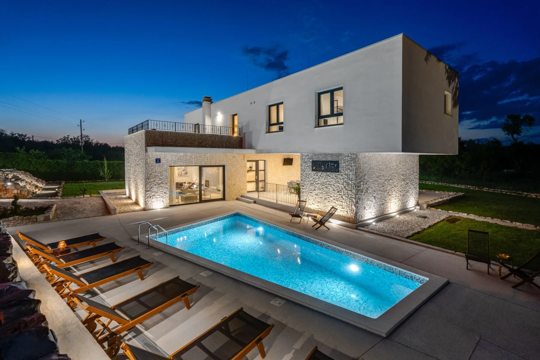 Modern Villa M30
