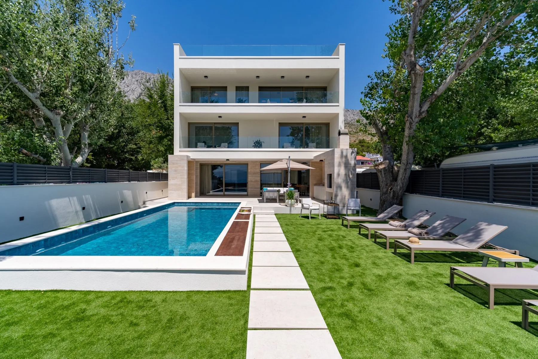 Beachfront Luxury Villa Erce