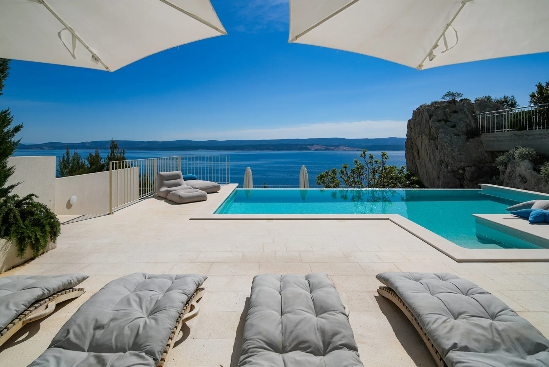 Seaview villa Agata