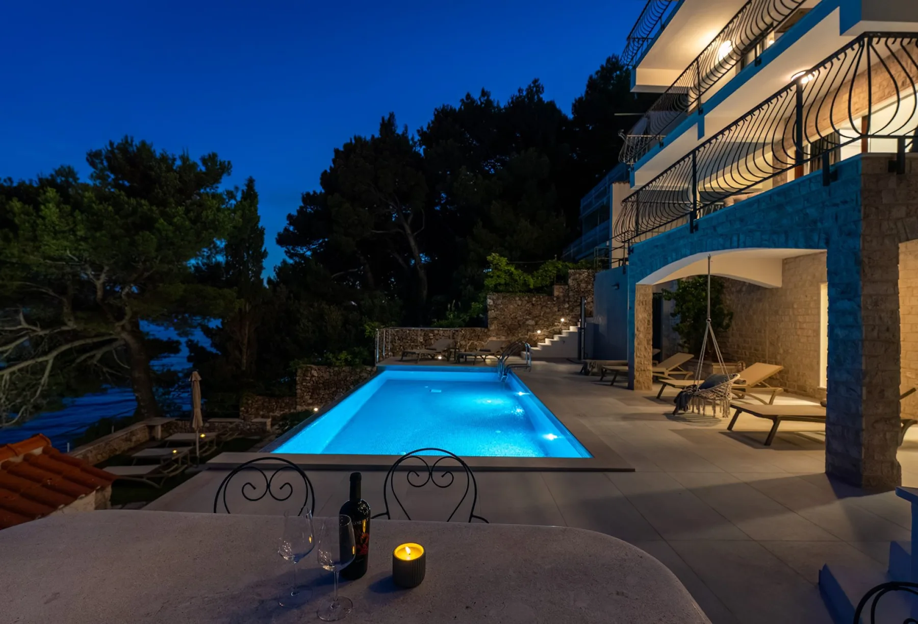 Beachfront Villa Nino