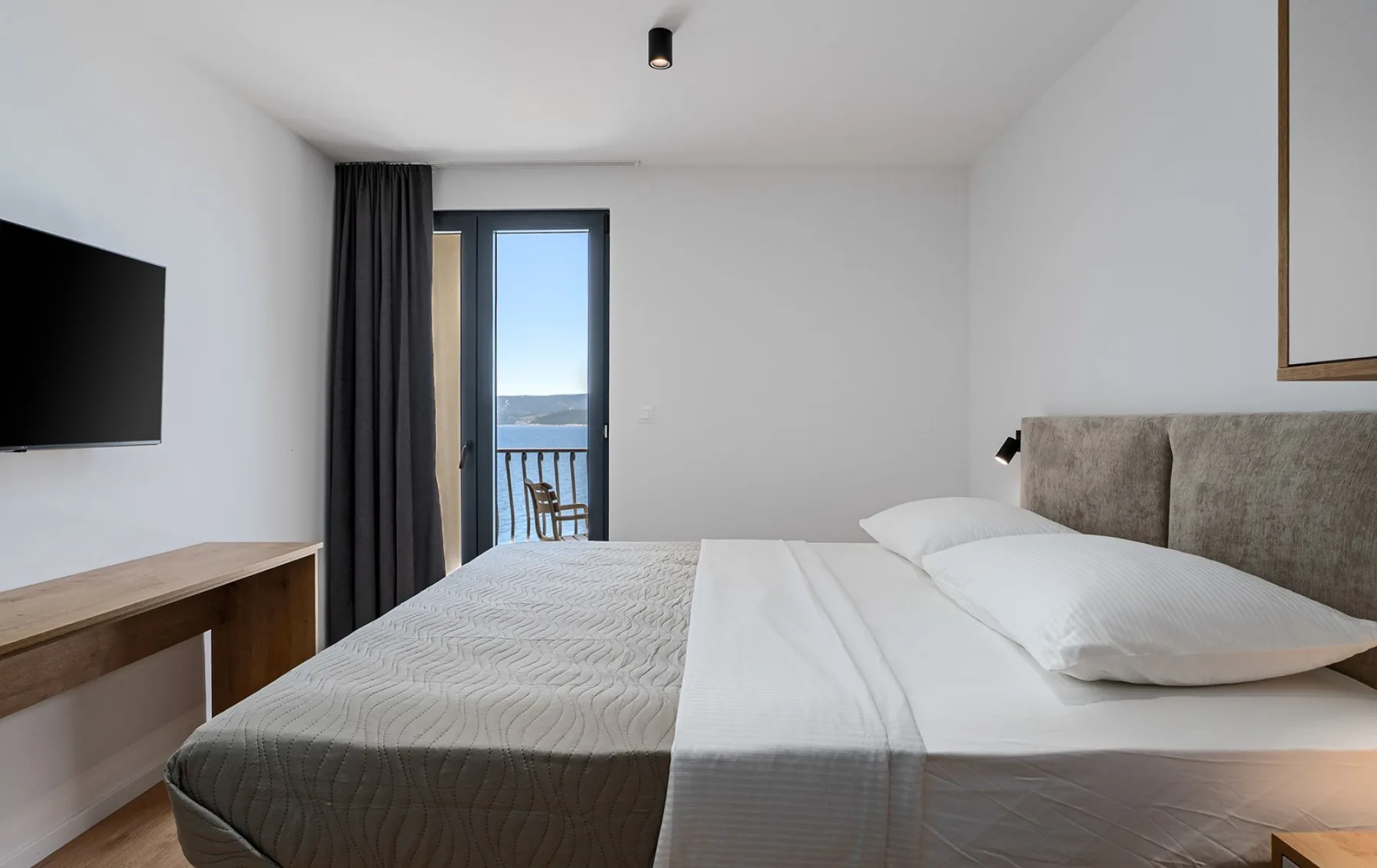 Beachfront Villa Nino