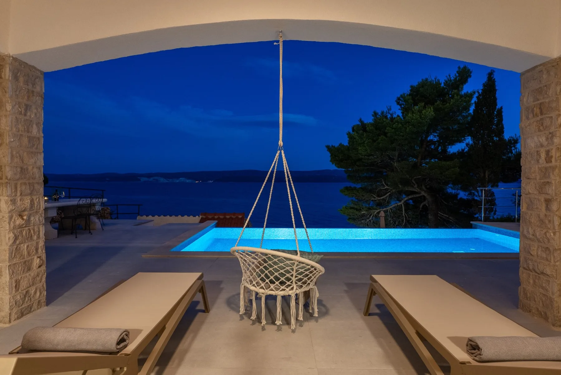 Beachfront Villa Nino