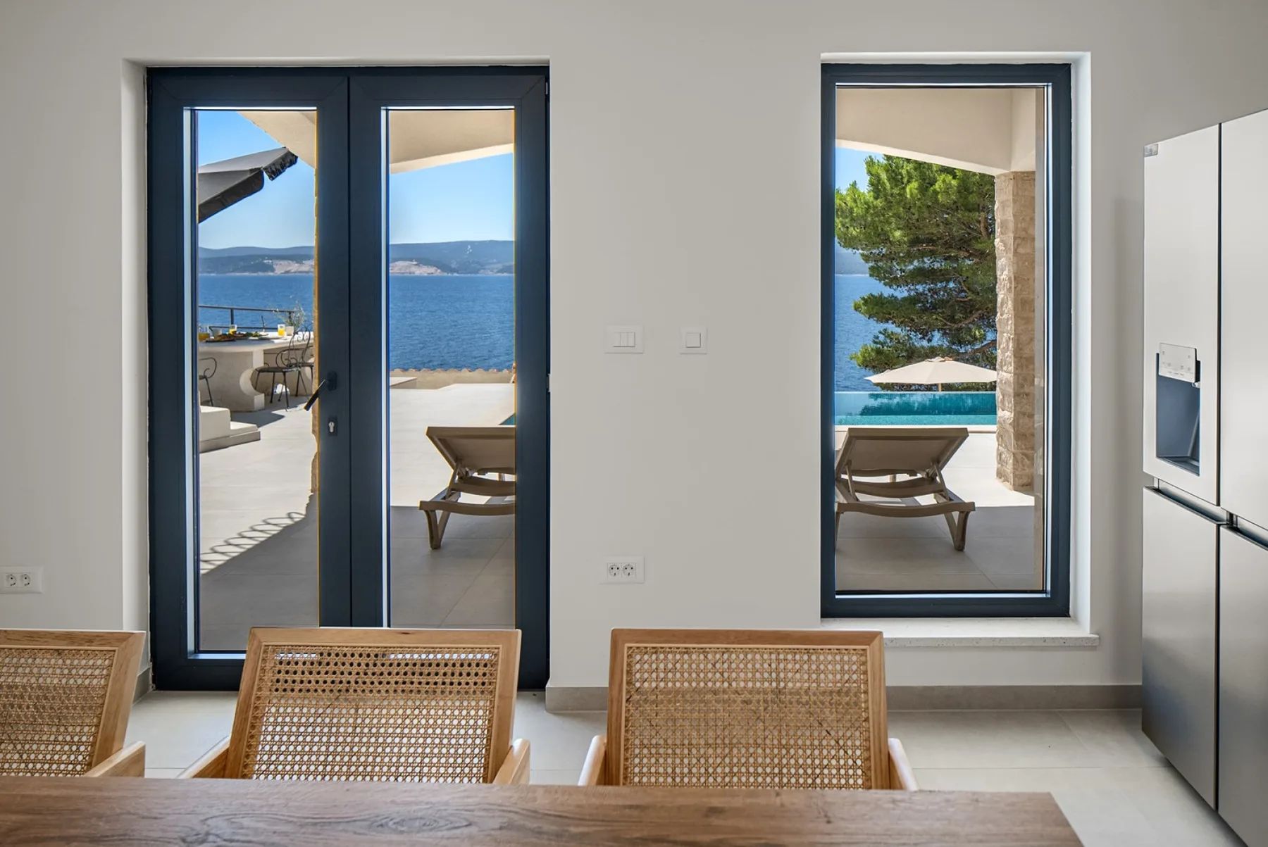 Beachfront Villa Nino