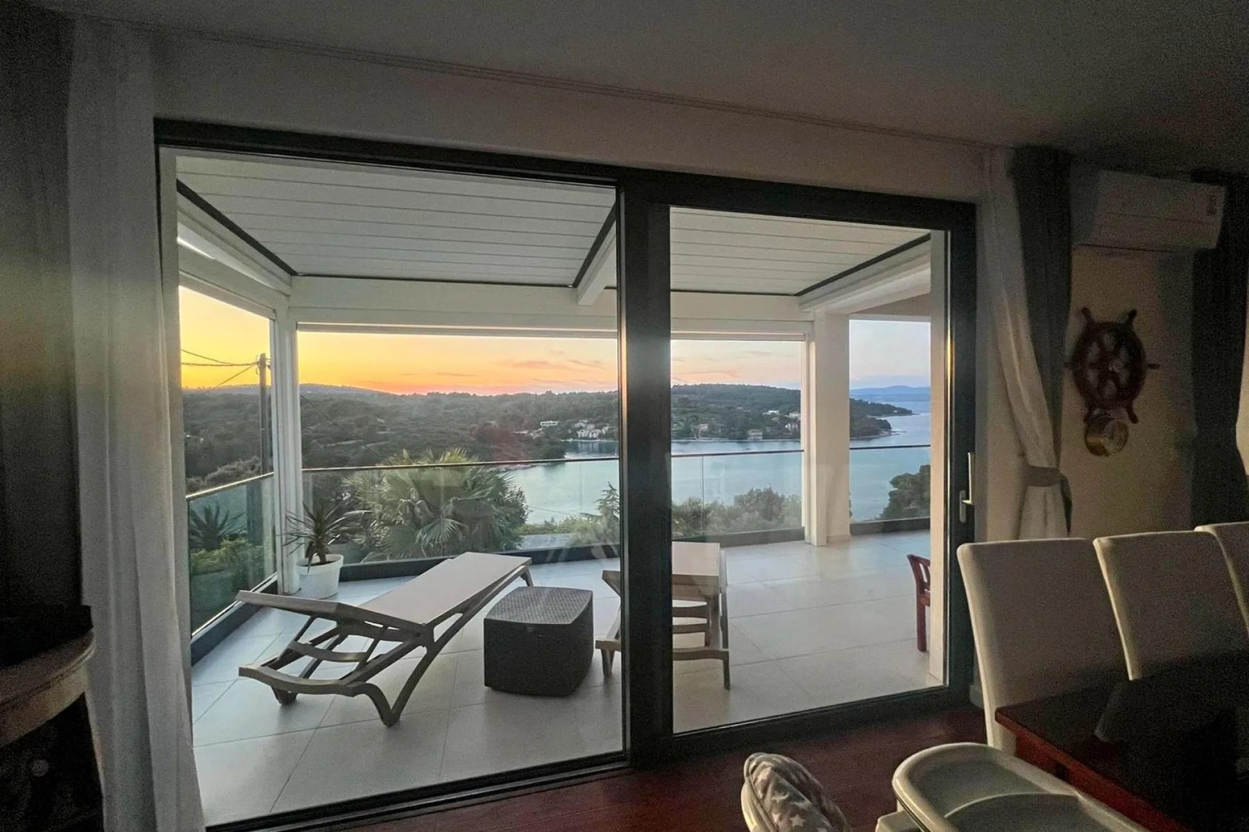 Villa Captain's House