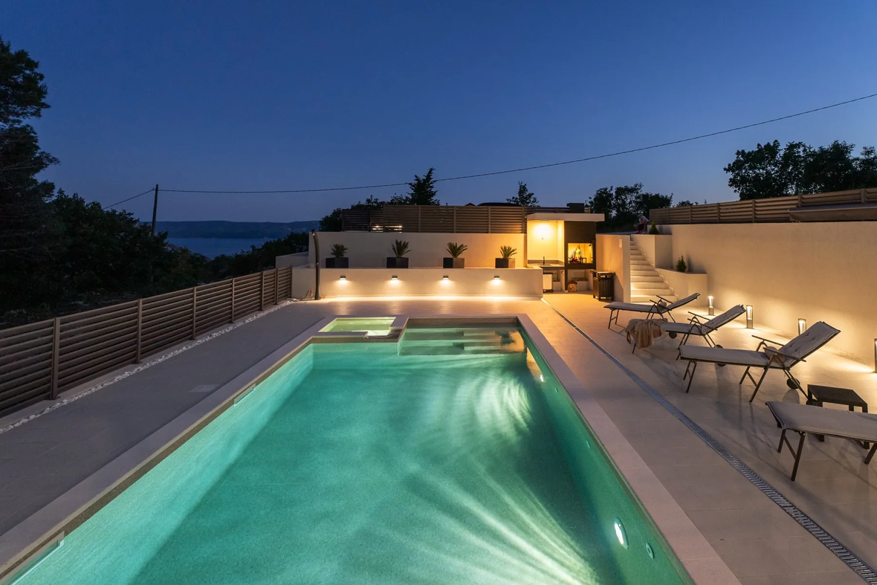 Hillside Villa Paradise