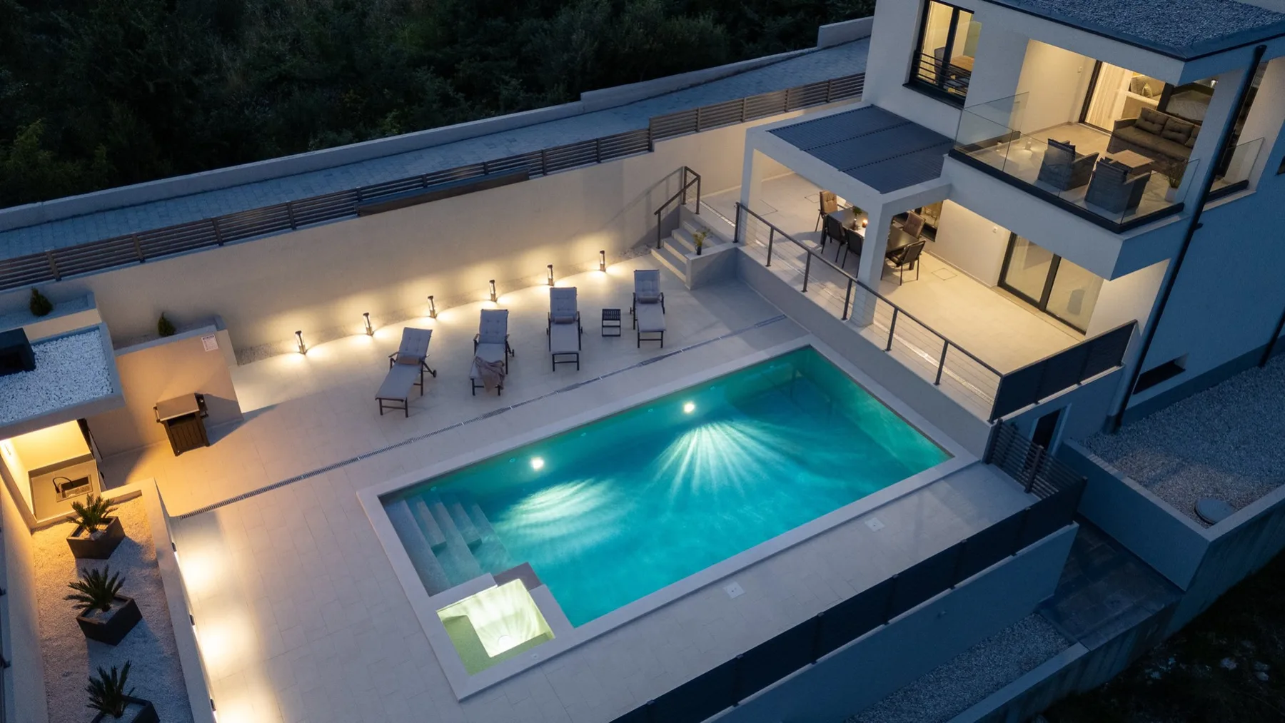 Hillside Villa Paradise