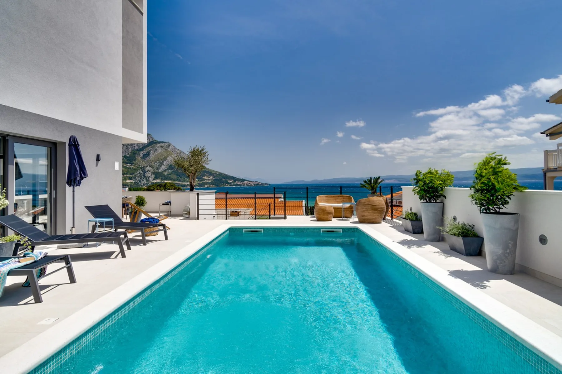 Seaview Villa Mila