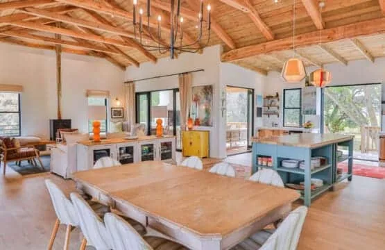 Poplar House | Comfort and style | Pool