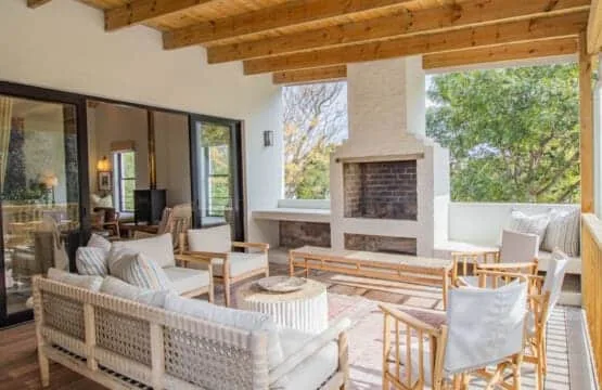 Poplar House | Comfort and style | Pool