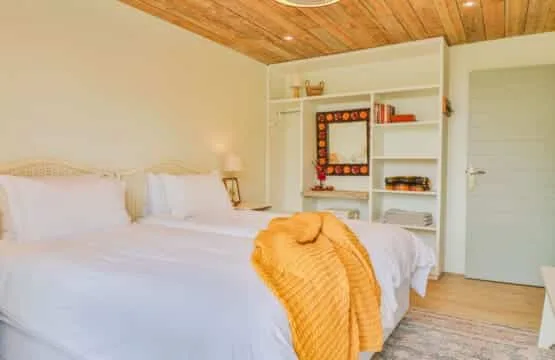 Poplar House | Comfort and style | Pool