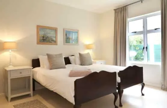 Eastcliff Villa | Pool & Fireplace | Hermanus