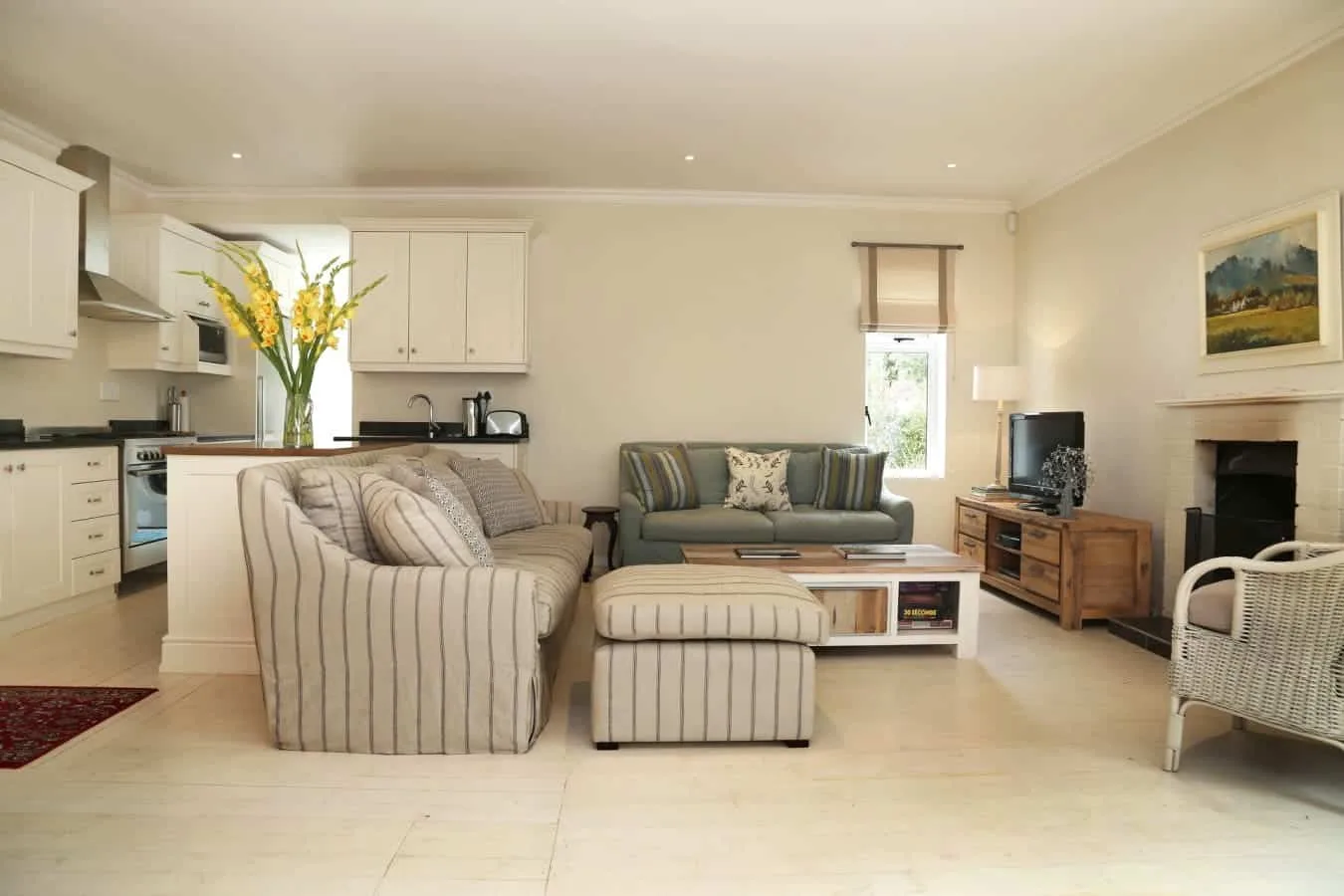 Eastcliff Villa | Pool & Fireplace | Hermanus