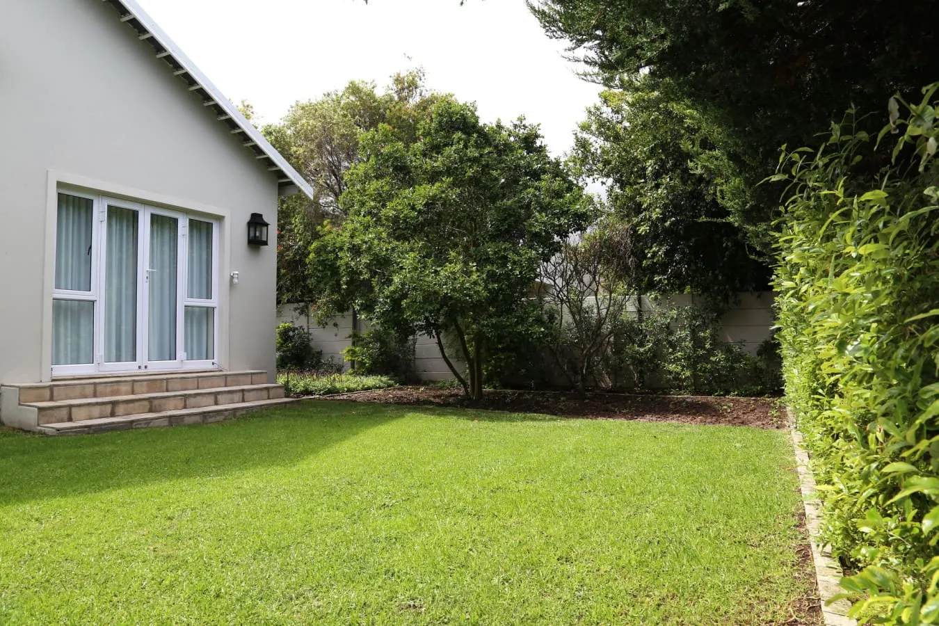Eastcliff Villa | Pool & Fireplace | Hermanus