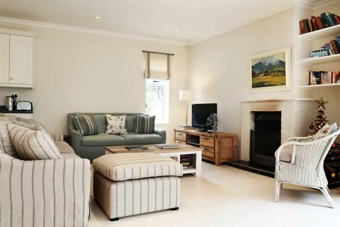 Eastcliff Villa | Pool & Fireplace | Hermanus