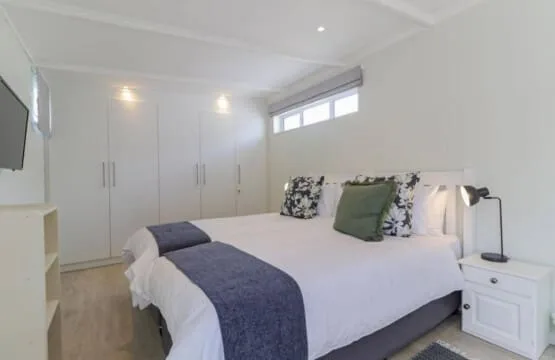 Mooinooientjie Cottage | Voelklip | Hot Tub