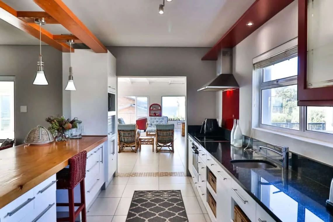 164 Beach Road | Luxury Family Villa in Kleinmond