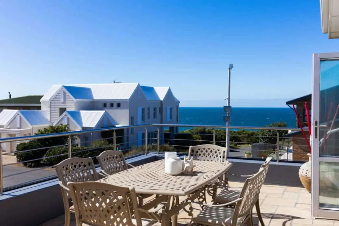 164 Beach Road | Luxury Family Villa in Kleinmond