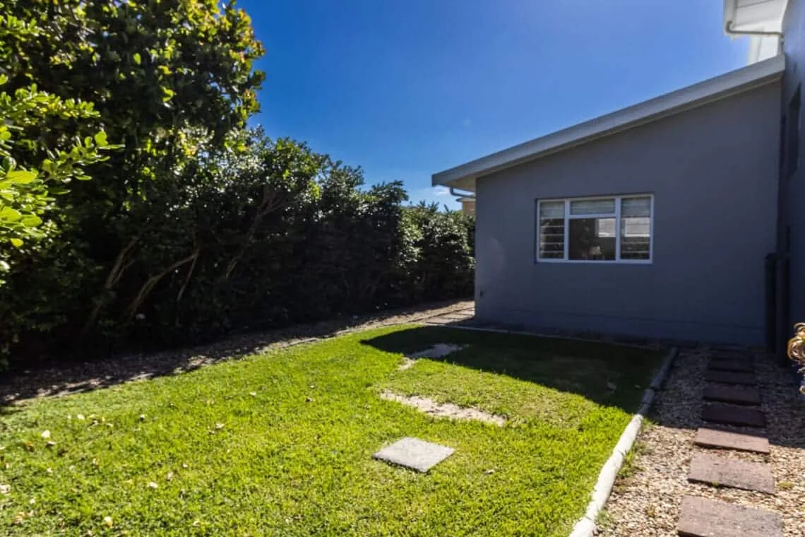 164 Beach Road | Luxury Family Villa in Kleinmond