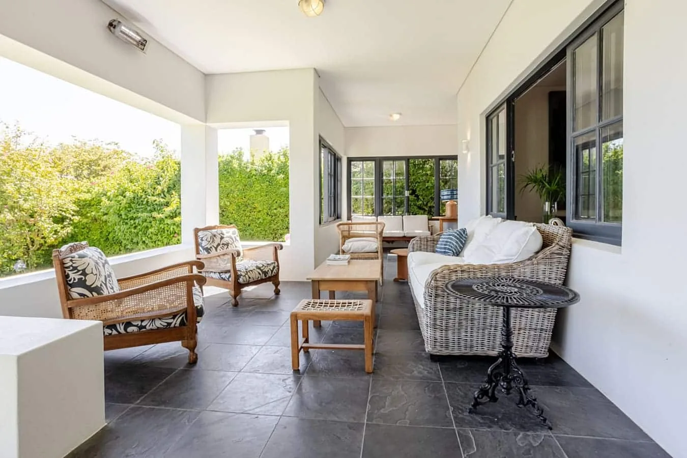 Zoete Zitje | Dual-home coastal escape in Voëlklip