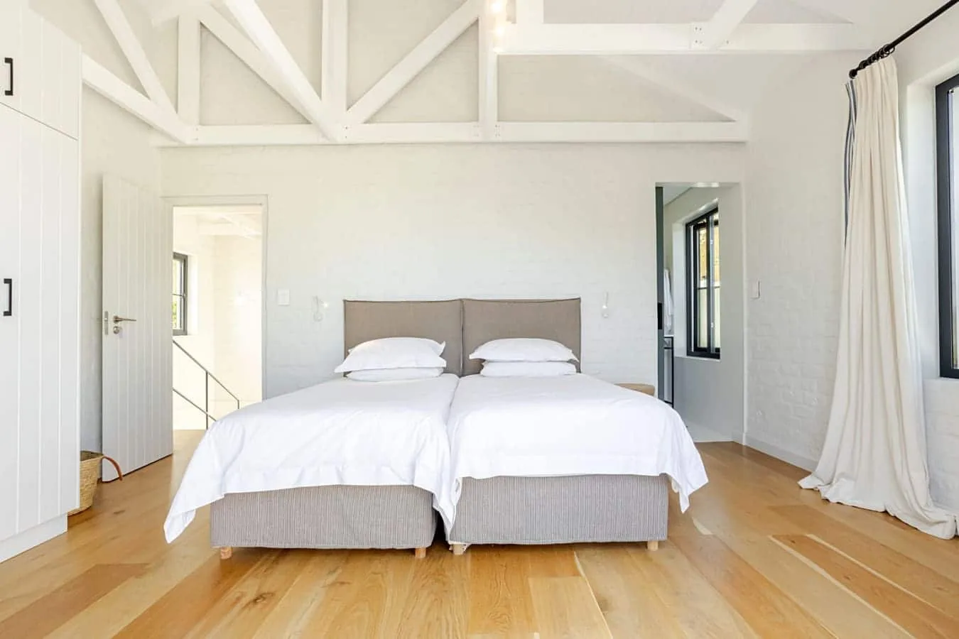 Zoete Zitje | Dual-home coastal escape in Voëlklip